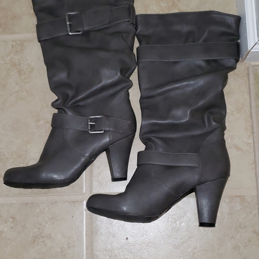 Gray boots MOVING SALE!!!!